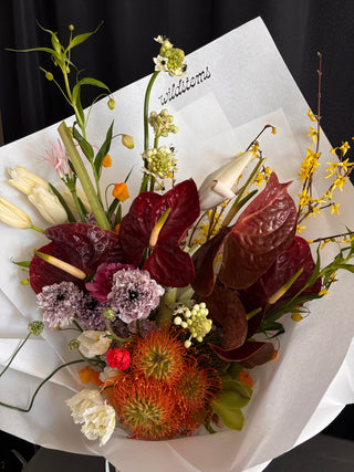 TROPICAL & SCULPTURAL