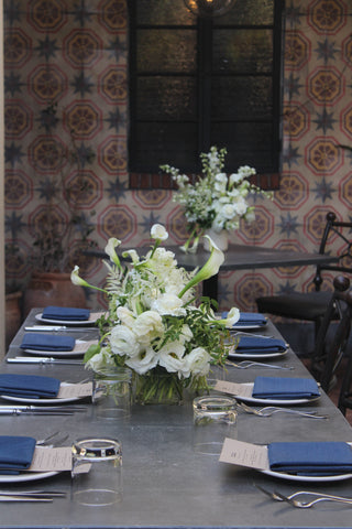 Monochromatic white centerpiece