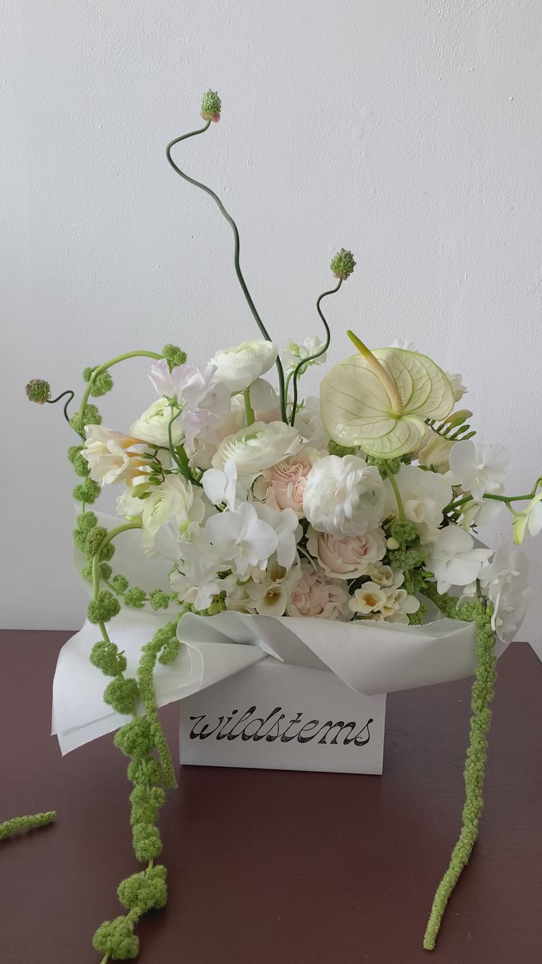 Wildstems los angeles luxurious white flower arrangement 